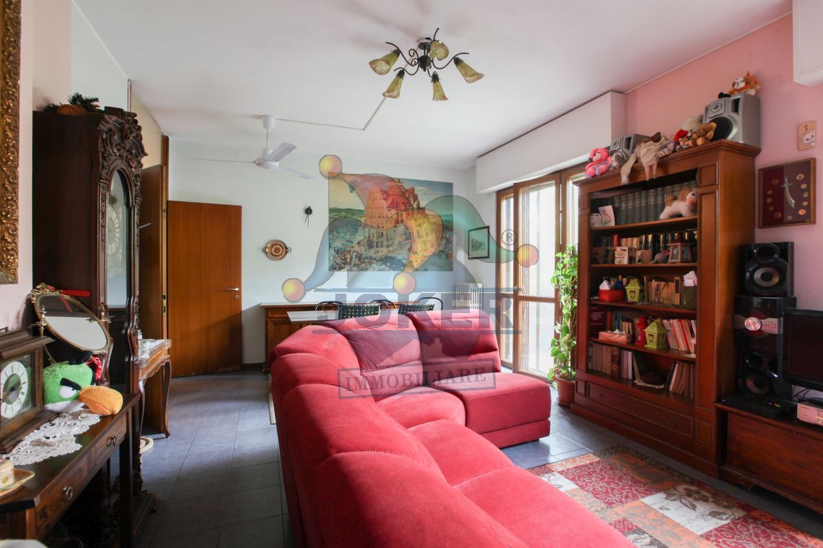 Appartamento 4 locali in vendita a Cusano Milanino città giardino